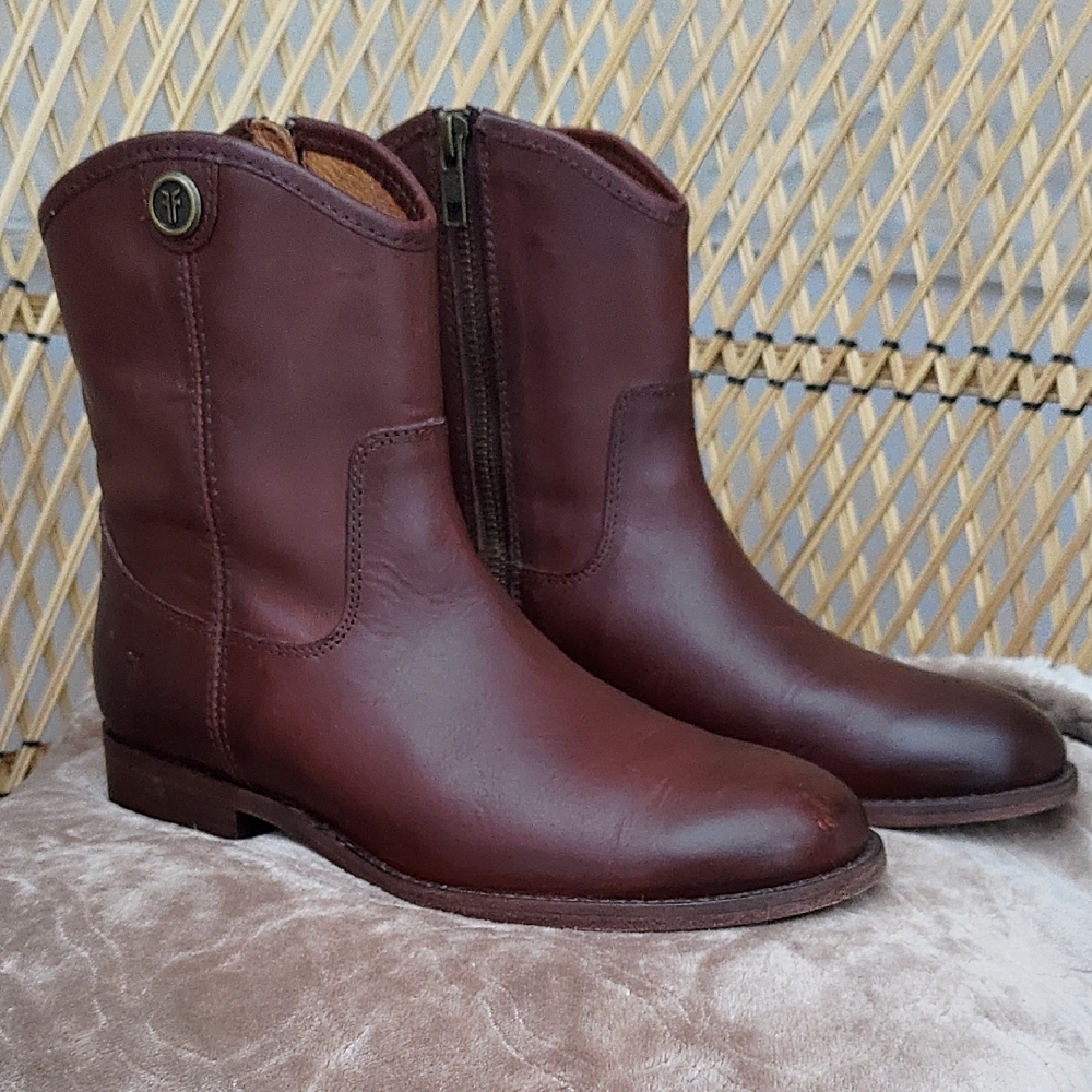 Frye Melissa boots 5.5